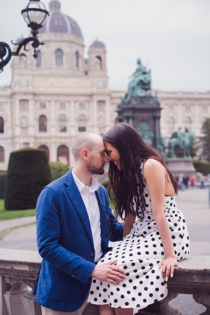 Romantic couple photoshoot near the Natural History Museum in Vienna