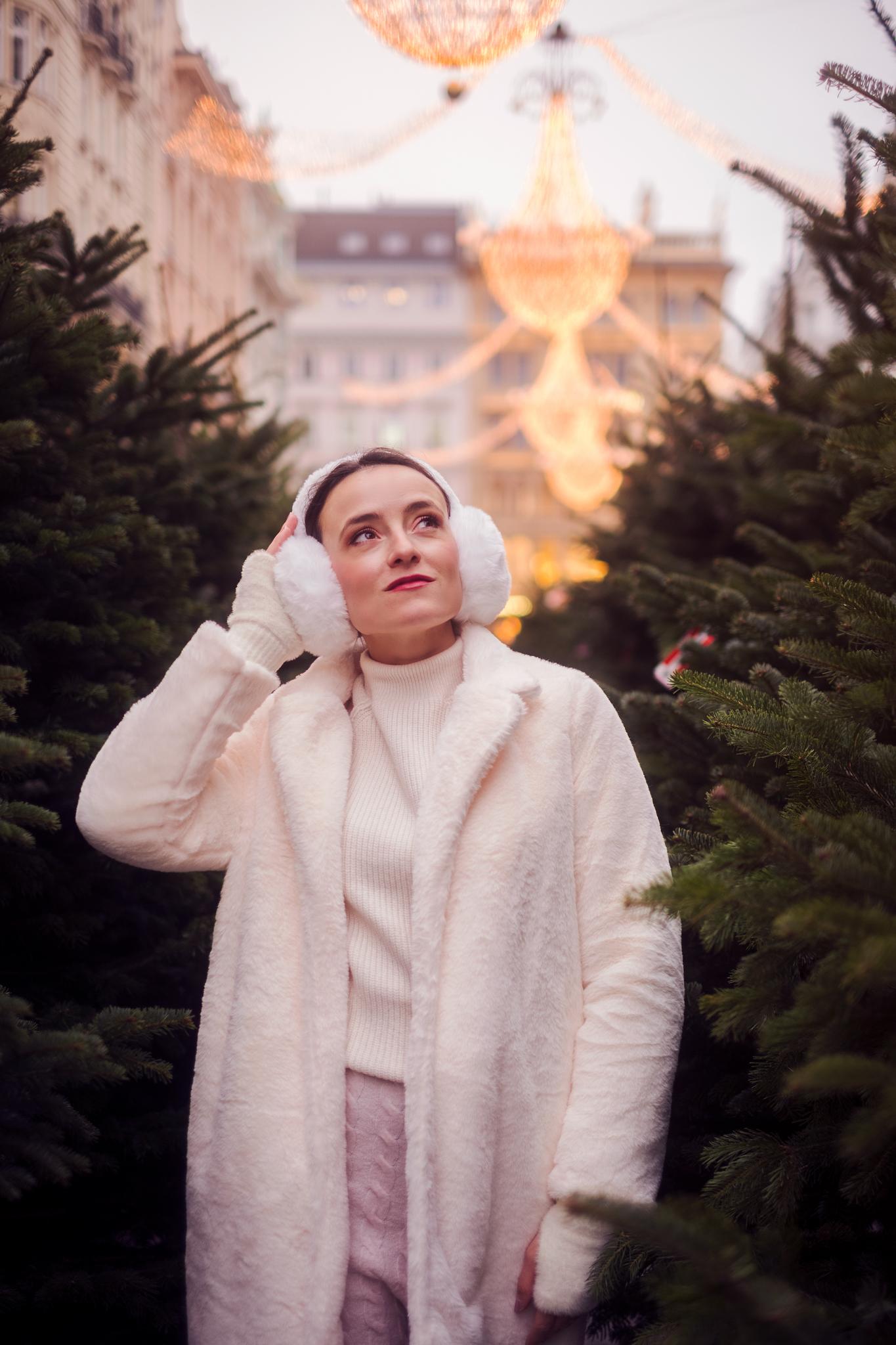 hristmas-portrait-vienna dreamy portraits in the old town of vienna with glowing chandeliers