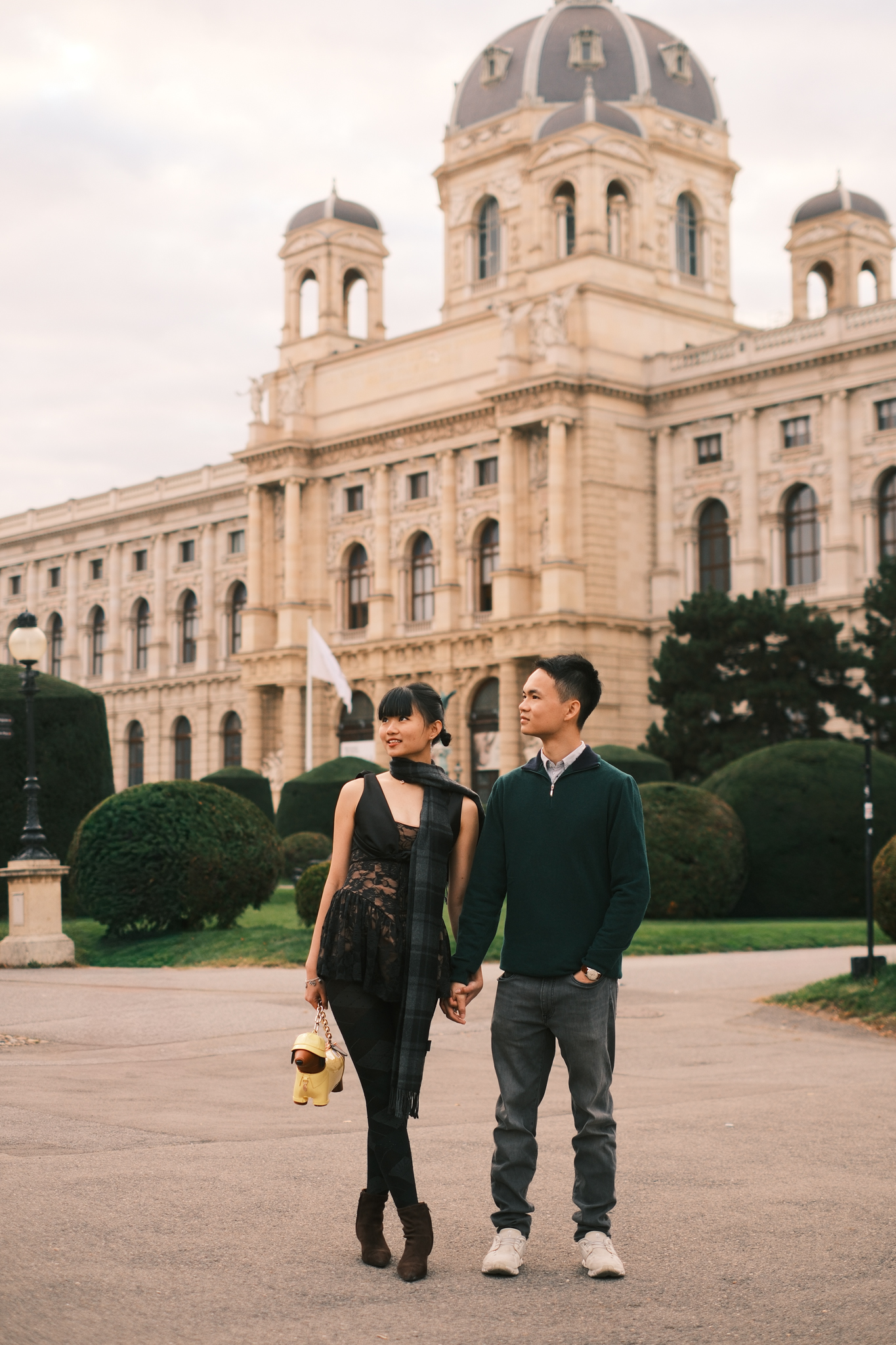 couple photo session with a vienna photographer by maria theresien platz