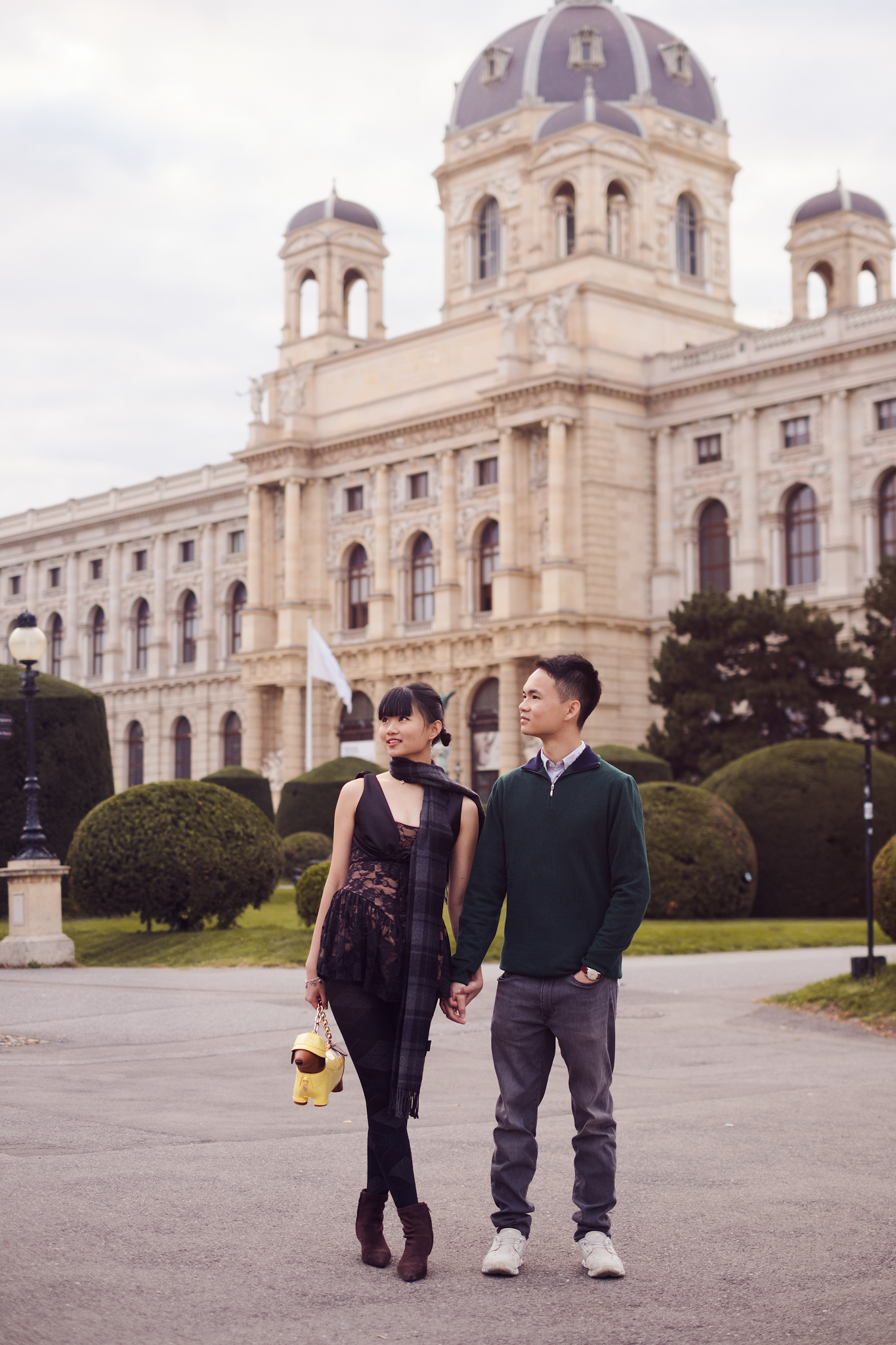 couple photo session with a vienna photographer by maria theresien platz