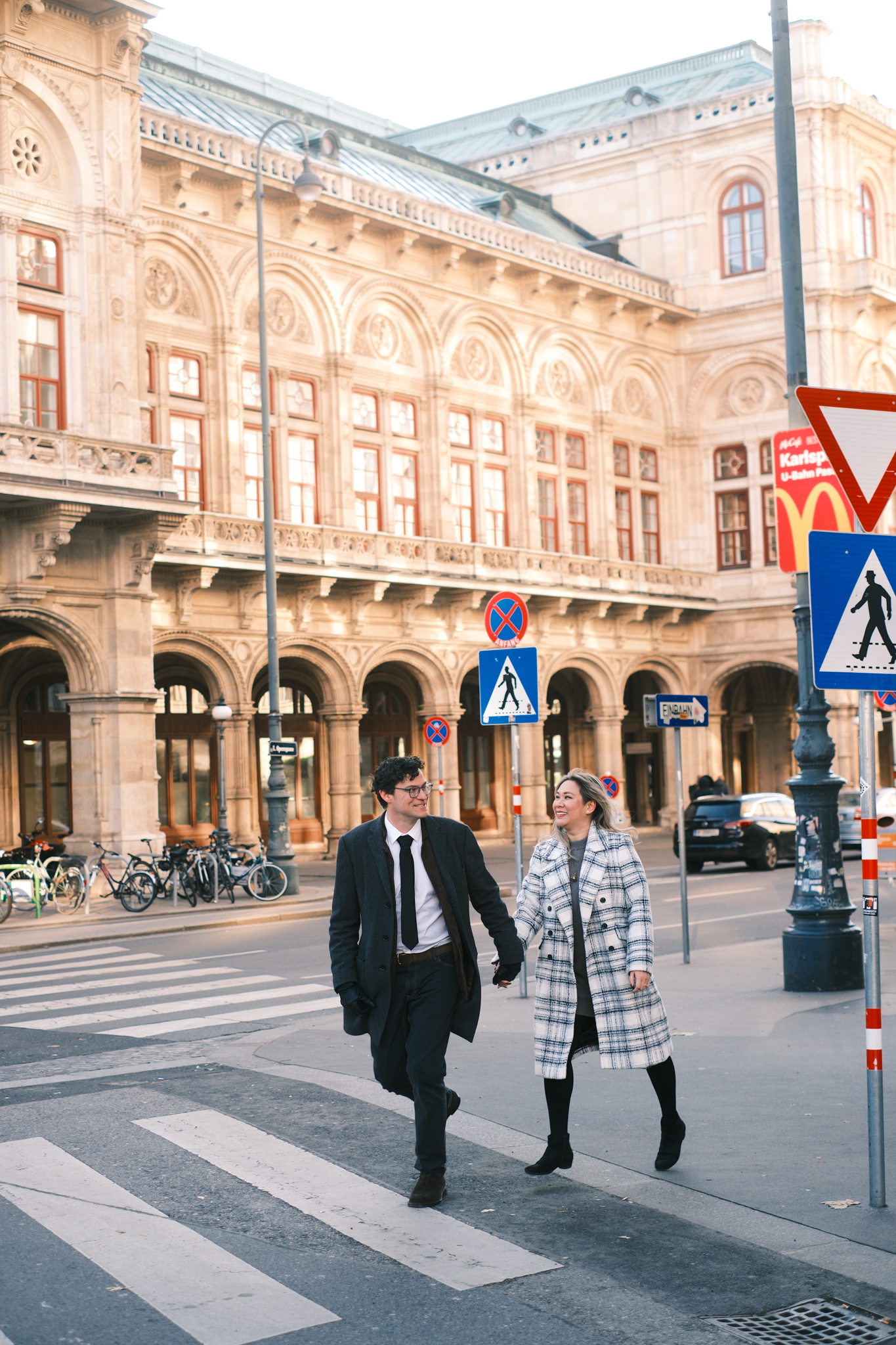 vienna-early-morning-couple